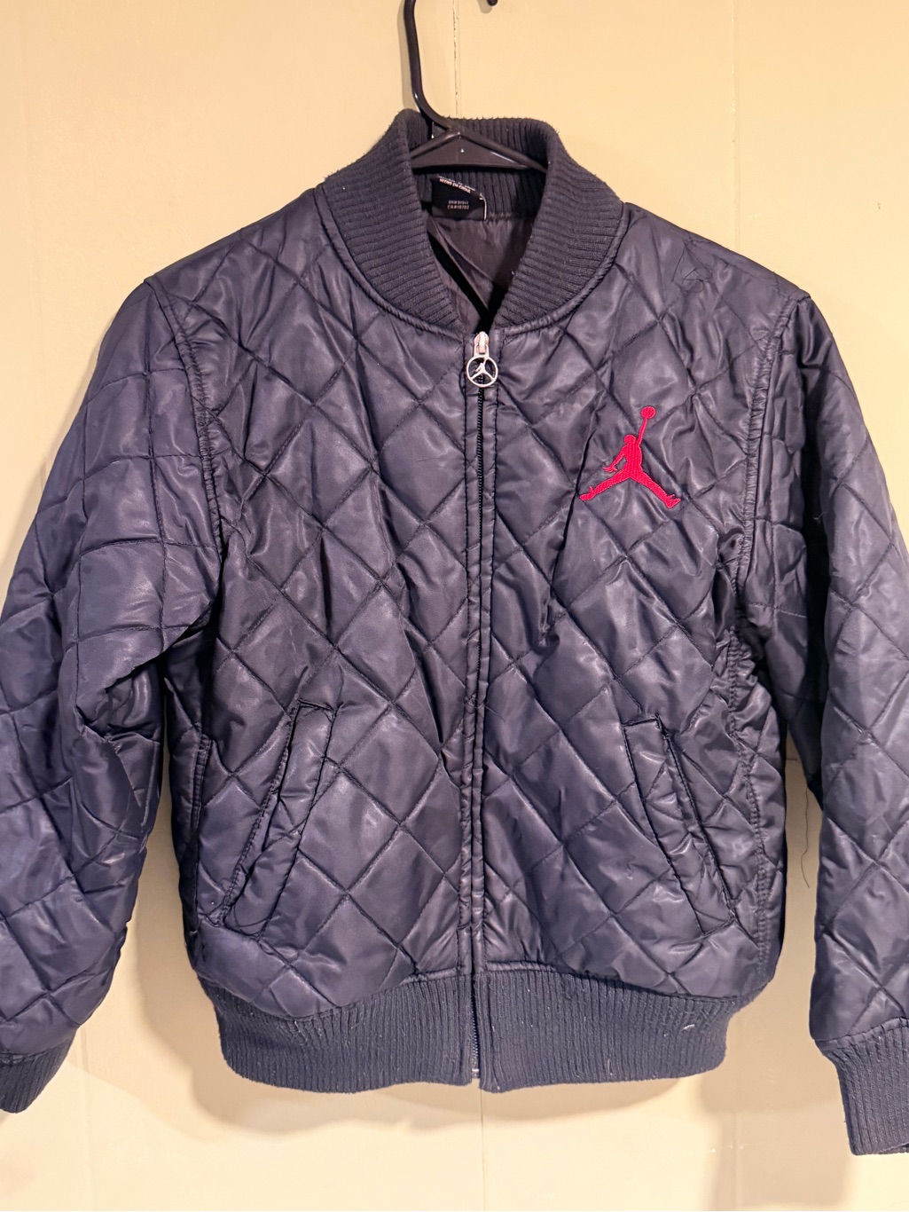Jordan Quilted Puffer Jacket With Red Jumpman
